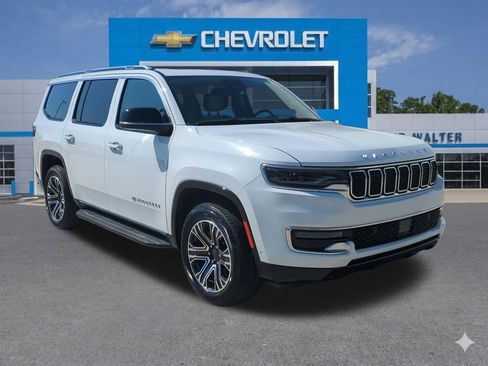 Used 2024 Jeep Wagoneer 2WD w/ Premium Group I image 8