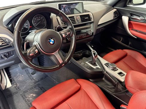 Used 2016 BMW M235i Convertible image 9