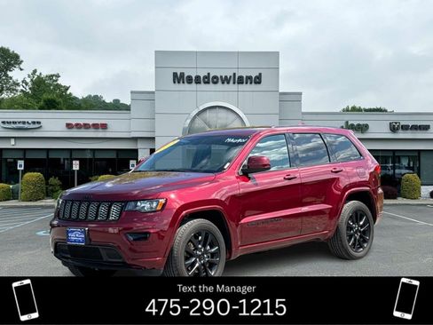 Used 2021 Jeep Grand Cherokee Laredo X image 1