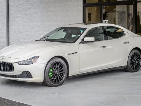 Used 2016 Maserati Ghibli RWD image 6