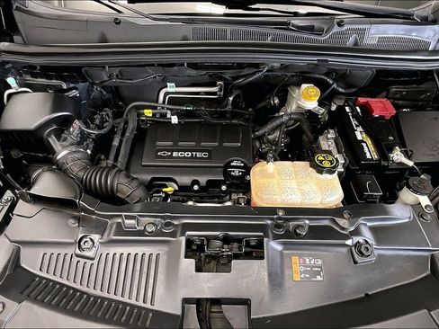 Used 2020 Chevrolet Trax LS FWD image 9