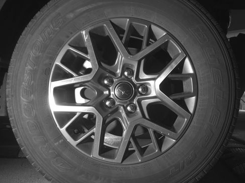 Used 2025 Jeep Wrangler Sahara image 13