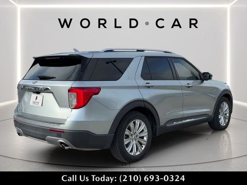 Used 2020 Ford Explorer Limited RWD image 3