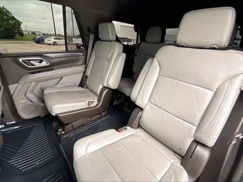 Used 2021 Chevrolet Tahoe LT RWD image 19