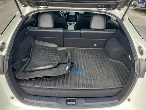 Used 2019 Toyota Prius Prime Premium image 8