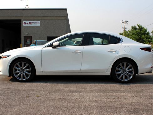 Used 2023 MAZDA MAZDA3 s image 4
