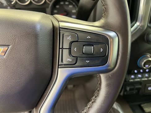 Used 2022 Chevrolet Silverado 1500 LTZ image 21
