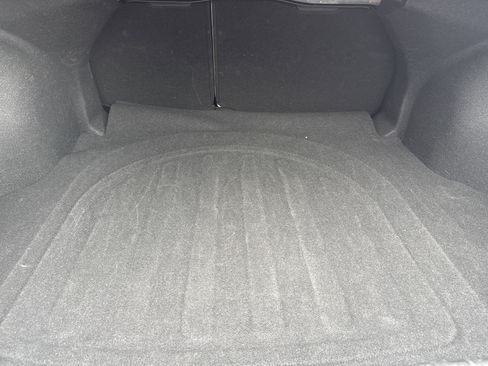 Used 2025 Hyundai Elantra Limited FWD image 31