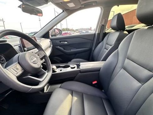 Certified 2024 Nissan Rogue SV w/ SV Premium Package AWD/4WD image 27