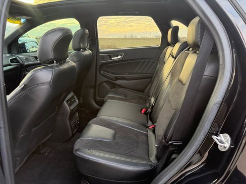 Used 2019 Ford Edge ST w/ Equipment Group 401A image 11