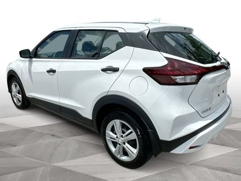 Used 2024 Nissan Kicks S FWD image 6
