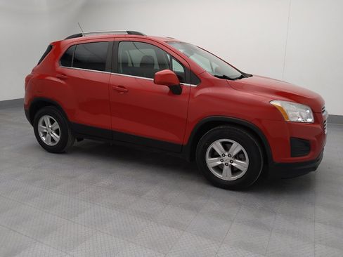 Used 2016 Chevrolet Trax LT w/ LT Convenience Package image 11