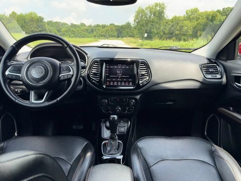 Used 2020 Jeep Compass Limited AWD/4WD image 9