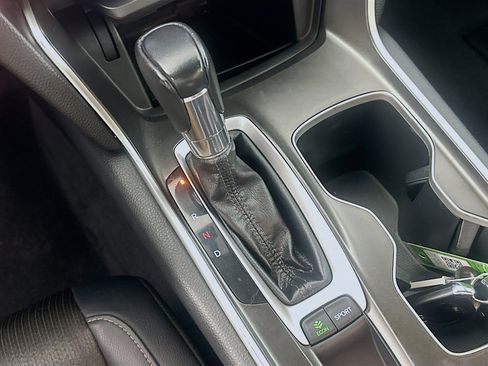 Used 2018 Honda Accord Sport image 23