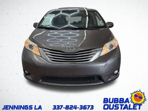 Used 2015 Toyota Sienna XLE Premium image 9