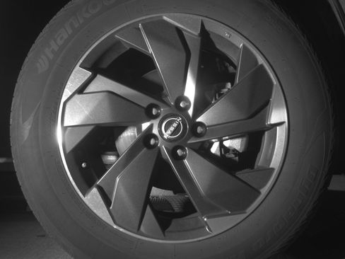 Used 2025 Nissan Rogue SV image 13