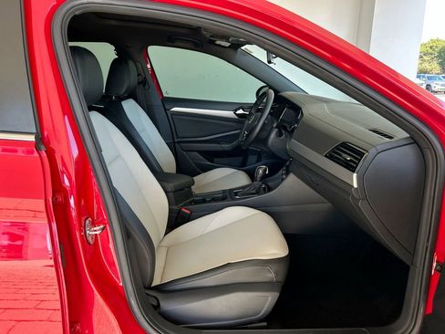 Certified 2021 Volkswagen Jetta R-Line FWD image 31