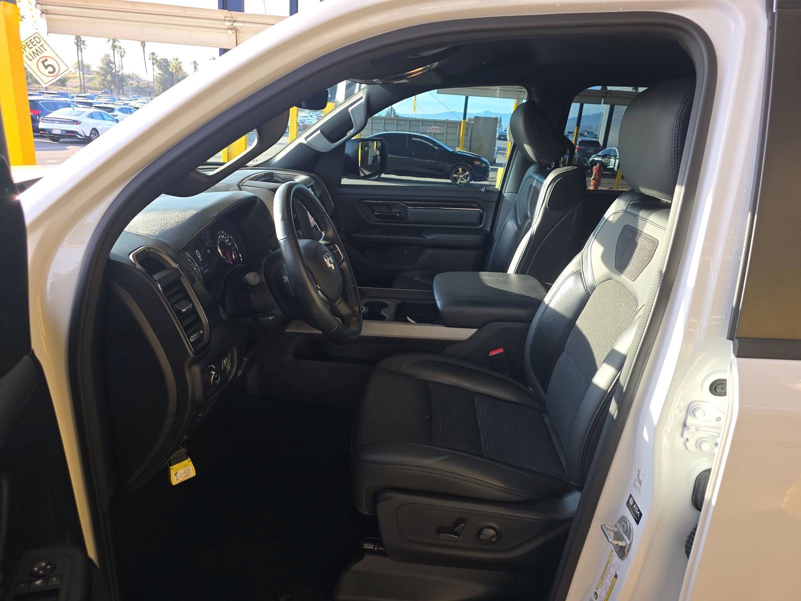 Used 2023 RAM 1500 Big Horn AWD/4WD image 7