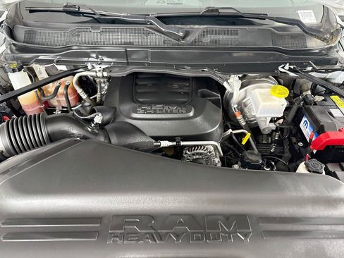 Used 2024 RAM 2500 Big Horn AWD/4WD image 39