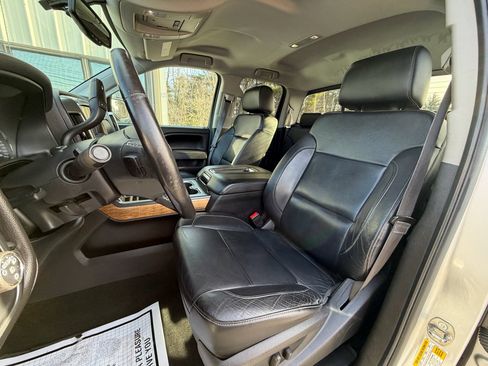 Used 2015 Chevrolet Silverado 2500 LTZ image 7