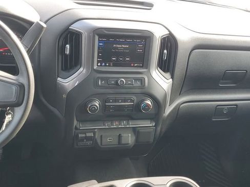 Used 2020 Chevrolet Silverado 1500 Custom w/ Custom Value Package image 12