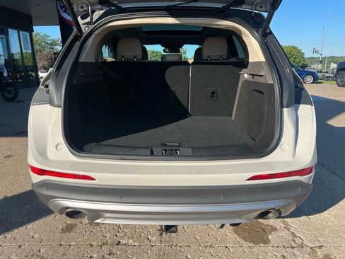 Used 2021 Lincoln Corsair Reserve w/ Equipment Group 201A image 8