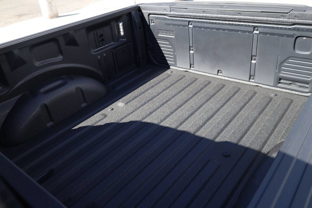 Used 2026 Ford F150 Raptor w/ Equipment Group 803A Raptor R AWD/4WD image 21