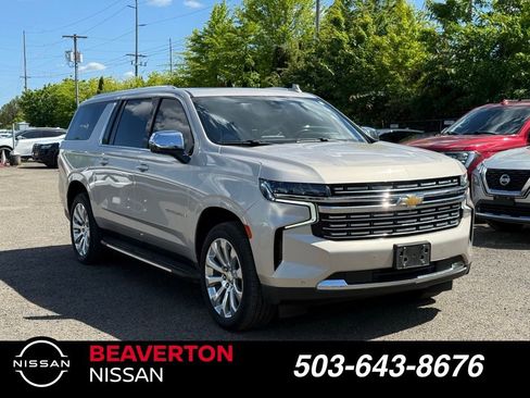Used 2022 Chevrolet Suburban Premier AWD/4WD image 1