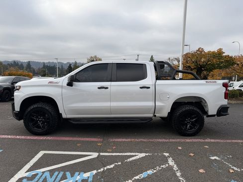Used 2021 Chevrolet Silverado 1500 LT Trail Boss w/ LPO, Dark Essentials Package image 5