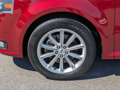 Used 2019 Ford Flex Limited w/ Equipment Group 301A FWD image 14