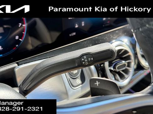 Used 2022 Mercedes-Benz GLB 250 4MATIC image 11