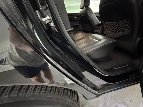 Used 2012 Cadillac SRX Luxury FWD image 16