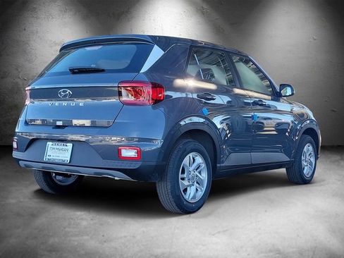 New 2026 Hyundai Venue SE image 3