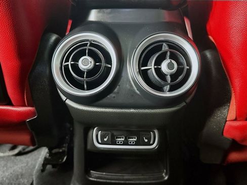 Used 2024 Alfa Romeo Stelvio Veloce AWD/4WD image 22