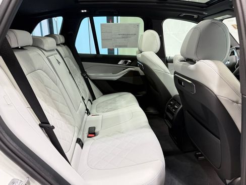 Used 2026 BMW X5 xDrive40i w/ Premium Package AWD/4WD image 23