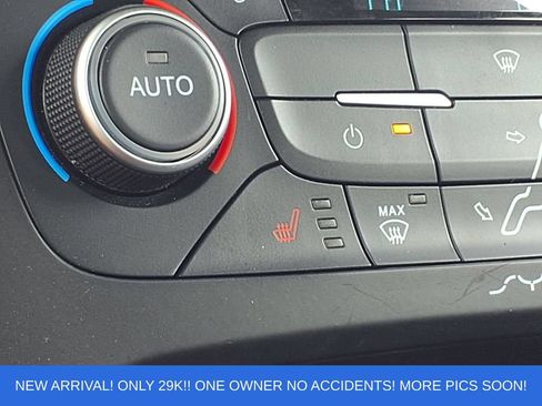 Certified 2018 Ford Focus SEL w/ Cold Weather Package FWD image 5