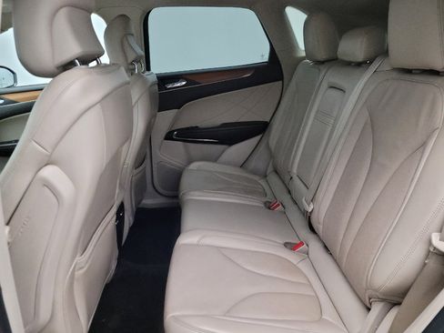 Used 2018 Lincoln MKC Select w/ Select Plus Package FWD image 18