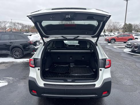 Certified 2025 Subaru Outback Onyx Edition image 6