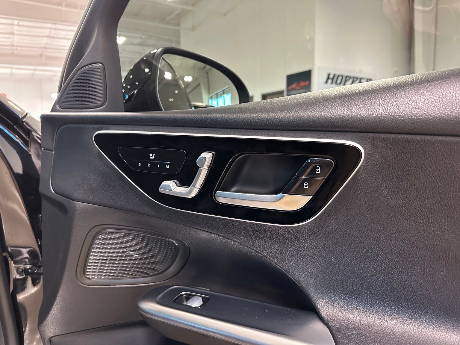 Used 2022 Mercedes-Benz C 300 4MATIC Sedan image 38