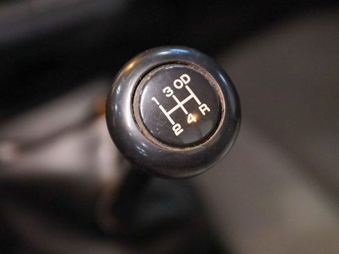 Used 1992 Dodge D/W Truck 150 RWD image 15