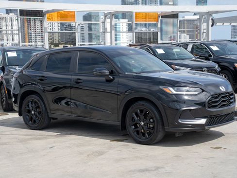 Certified 2024 Honda HR-V Sport image 3