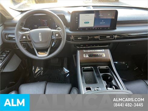 Used 2025 Lincoln Aviator Reserve w/ Equipment Group 201A AWD/4WD image 31