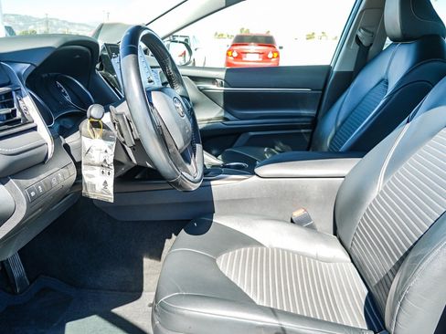 Used 2021 Toyota Camry SE w/ Carpet Mat Package (TMS) FWD image 20