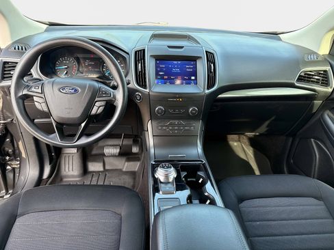 Used 2020 Ford Edge SE FWD image 18