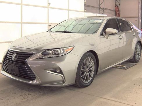 Used 2018 Lexus ES 350 w/ Premier Package FWD image 6