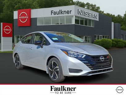 New 2025 Nissan Versa SR w/ Trunk Package