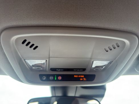 Used 2024 Chevrolet Malibu LS FWD image 22