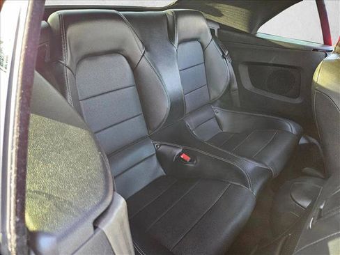 Used 2019 Ford Mustang Premium image 18