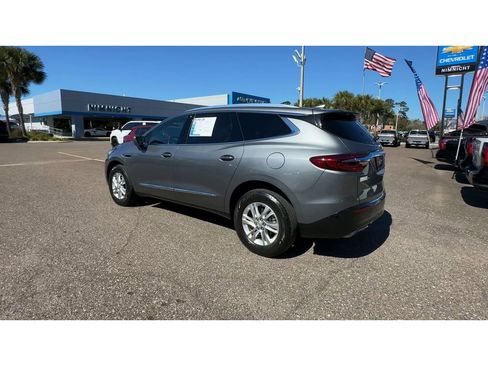 Used 2019 Buick Enclave Essence image 4