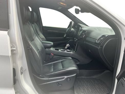 Used 2020 Jeep Grand Cherokee High Altitude RWD image 22